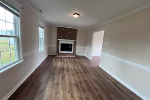 317 Beechwood Dr, Havelock, NC 28532 - Photo 5