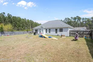 100 Apple Dr, Havelock, NC 28532 - Photo 47