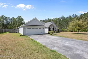 100 Apple Dr, Havelock, NC 28532 - Photo 5