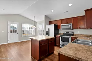 613 Whittle Ct, Wilmington, NC 28411 - Photo 9