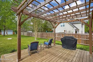 1309 N Stage Coach Trail, Jacksonville, NC 28546 - Photo 9