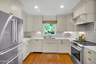 3536 Canterbury Rd, Trent Woods, NC 28562 - Photo 5