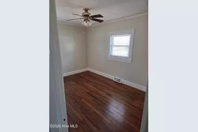 604 Hines Avenue, Kinston, NC 28504 - Photo 7