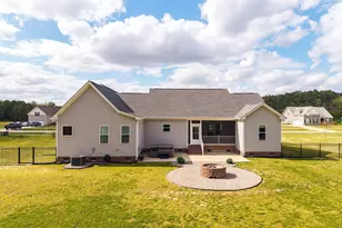 109 Foxglove Dr, Moyock, NC 27958 - Photo 3