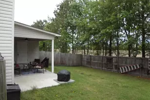 205 S Pointe Dr, Winterville, NC 28590 - Photo 3