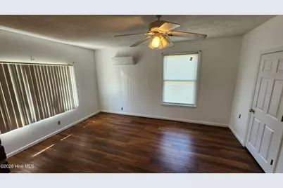 322 W Columbus Street, Whiteville, NC 28472 - Photo 3