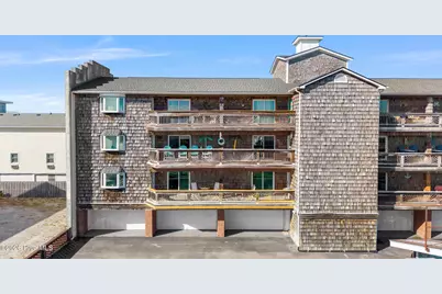 306 Lake Park Boulevard S #Unit 102, Carolina Beach, NC 28428 - Photo 1