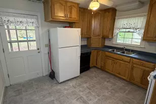 3208 Ellsworth Dr, Greenville, NC 27834 - Photo 9