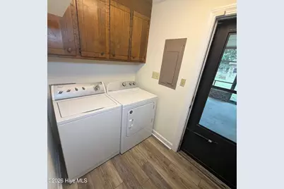 3208 Ellsworth Drive, Greenville, NC 27834 - Photo 17