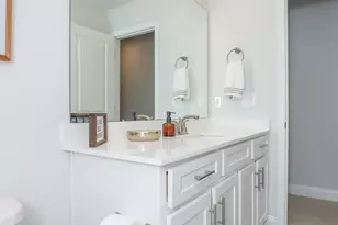 907 Eakins Ln, Richlands, NC 28574 - Photo 25