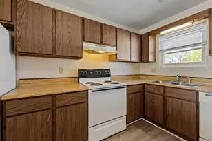208 Yaupon Dr, Jacksonville, NC 28546 - Photo 11