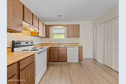 208 Yaupon Drive, Jacksonville, NC 28546 - Photo 15