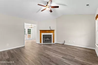 110 Stone Court, Jacksonville, NC 28540 - Photo 5