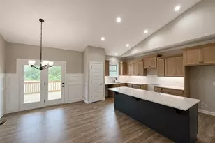 126 Tee Dr, Selma, NC 27576 - Photo 3
