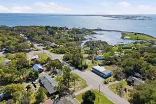 360 Island Rd, Harkers Island, NC 28531 - Photo 57