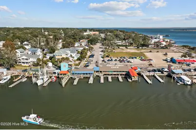 228 NE 38th Street, Oak Island, NC 28465 - Photo 61