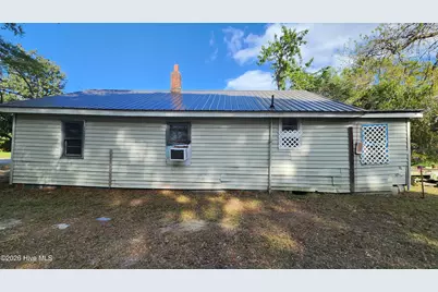 407 W Lewis Street, Whiteville, NC 28472 - Photo 3