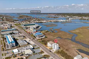 321 N New River Dr, Surf City, NC 28445 - Photo 73