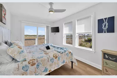 321 N New River Drive, Surf City, NC 28445 - Photo 27