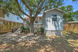 220 NE 55th St, Oak Island, NC 28465 - Photo 31