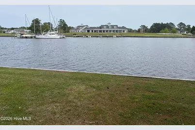 1110 Coral Reef Drive, New Bern, NC 28560 - Photo 5