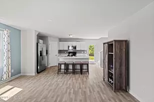 202 New Home Pl, Holly Ridge, NC 28445 - Photo 5