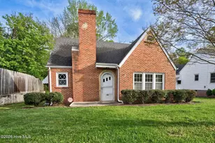 701 E Nash St, Spring Hope, NC 27882 - Photo 1
