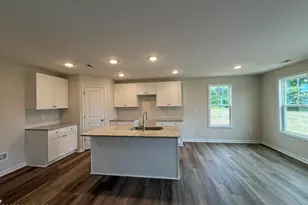 102 Baxley Dr, Dunn, NC 28234 - Photo 3