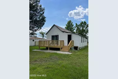 582 Five Mile Road, Richlands, NC 28574 - Photo 3