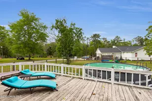 308 Pollock St, Pollocksville, NC 28573 - Photo 5