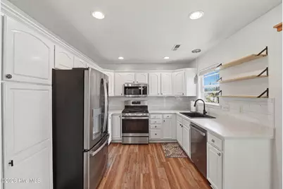 1281 Spring Lake Drive, Southport, NC 28461 - Photo 9