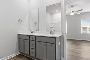 102 Nesbitt Ct, Jacksonville, NC 28546 - Photo 25