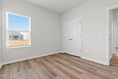 102 Nesbitt Court, Jacksonville, NC 28546 - Photo 5