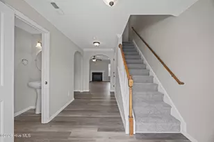 404 Knoll Cir, Greenville, NC 27858 - Photo 11