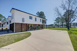 9226 Hart Dr, Oriental, NC 28571 - Photo 5