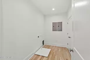 611 S Topsail Dr, Surf City, NC 28445 - Photo 17