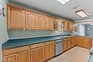 1335 N Rdg St, Southern Pines, NC 28387 - Photo 5
