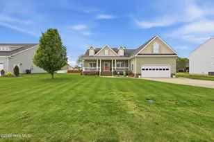 105 Pecan Ct, Elizabeth City, NC 27909 - Photo 1