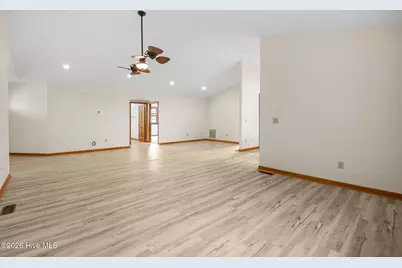 503 Fern Creek Lane, Carolina Beach, NC 28428 - Photo 15
