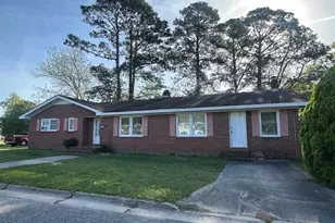 1206 Bias St, Elizabeth City, NC 27909 - Photo 3