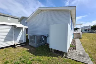 308 W Bogue Blvd, Atlantic Beach, NC 28512 - Photo 7