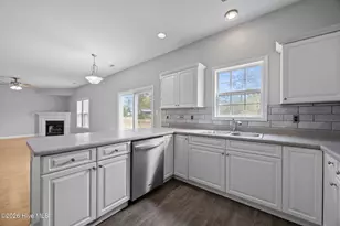 106 Bobwhite Cir, Cape Carteret, NC 28584 - Photo 17