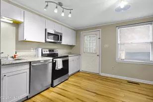 338 River Walk, New Bern, NC 28560 - Photo 11
