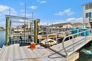 524 N Kinston Ave, Atlantic Beach, NC 28512 - Photo 5
