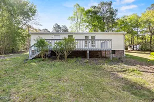 410 Pond View Ln, Hampstead, NC 28443 - Photo 17