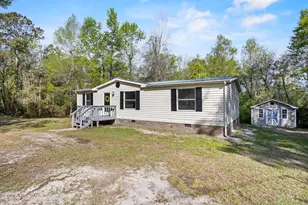 410 Pond View Ln, Hampstead, NC 28443 - Photo 1