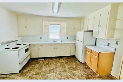 3813 W Wilson Street, Farmville, NC 27828 - Photo 9