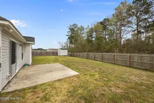 1007 Spot Cir, New Bern, NC 28562 - Photo 37