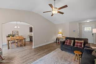 1007 Spot Cir, New Bern, NC 28562 - Photo 9