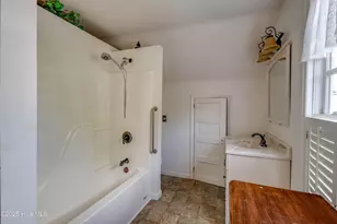 122 S Academy St, Washington, NC 27889 - Photo 93